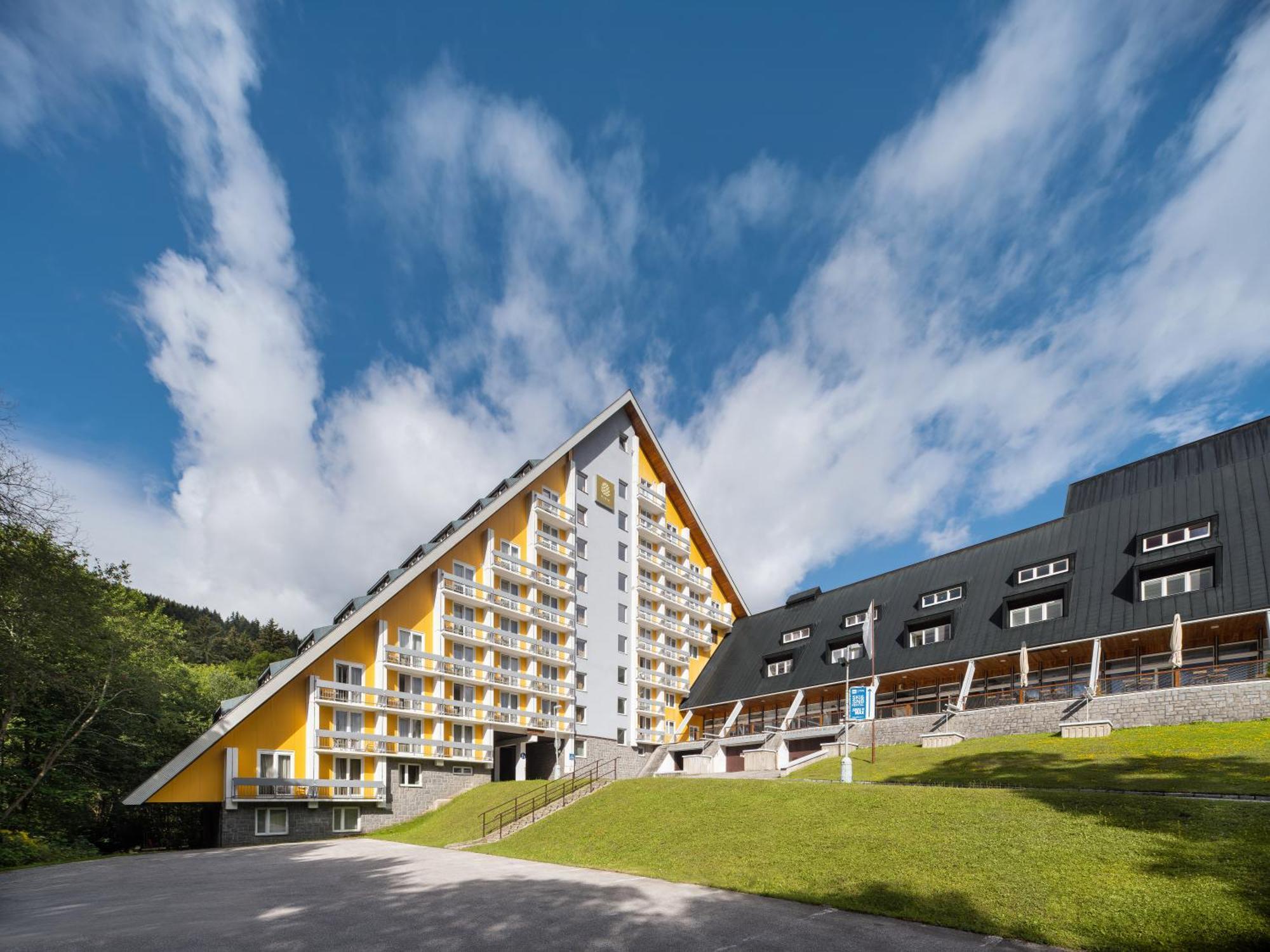 Pinia Hotel & Resort Spindleruv Mlyn Bagian luar foto
